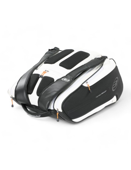 Bullpadel -Paletero Bullpadel BPP25012 Hack Negrov