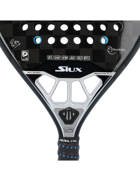 Siux -Siux Trilogy II Control Patty Llaguno